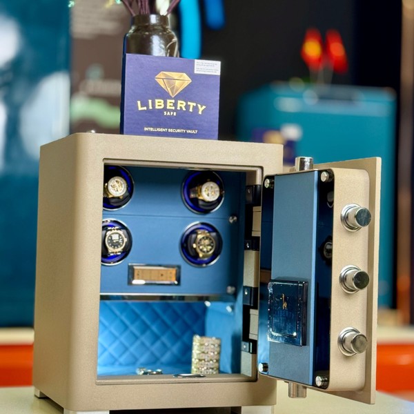 Két sắt đồng hồ Liberty LB50 Pro 4 Watch Winder