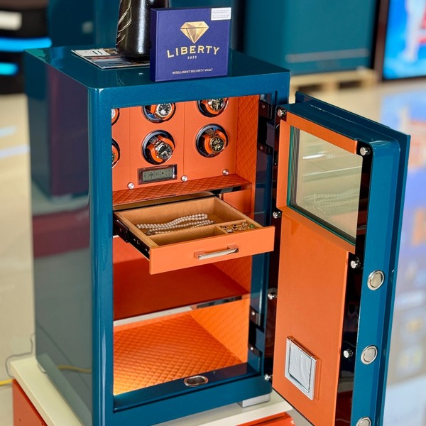 Két sắt đồng hồ Liberty LB88 Pro 6 Watch Winder AK