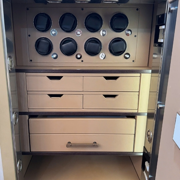 Két sắt Philips Valis Max màu vàng